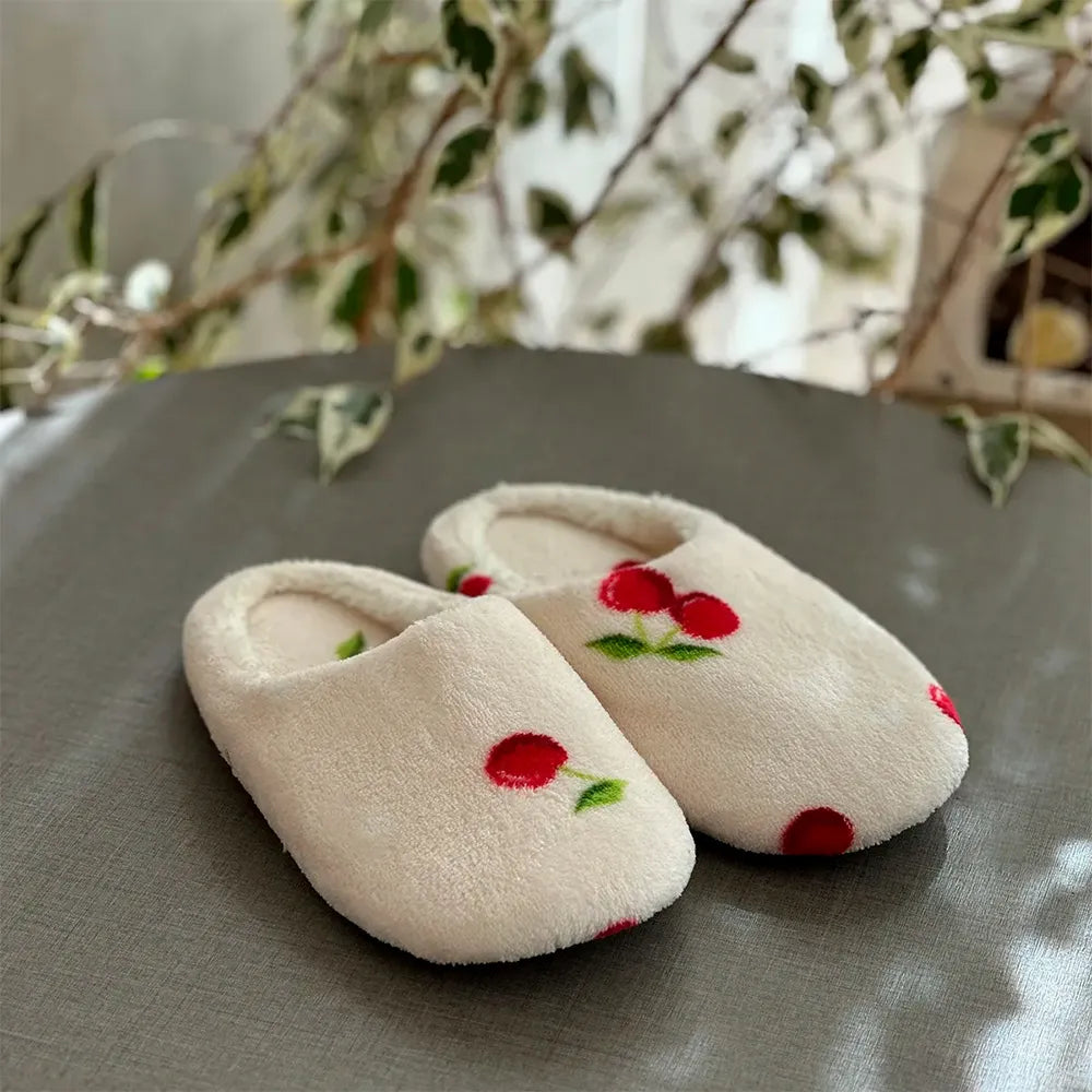 Pantufa Adulto de Plush Feminina Cherry