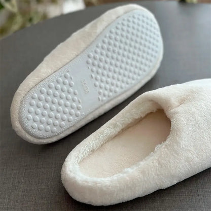 Pantufa Adulto de Plush Feminina OFF